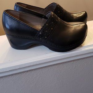 New, SANITA Womens Shoes Black Riveted Clogs Slip On Work 37 EUR 6 1/2 - 7 US